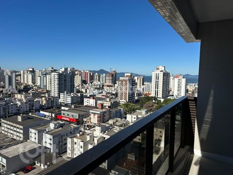Image 9 - 882893