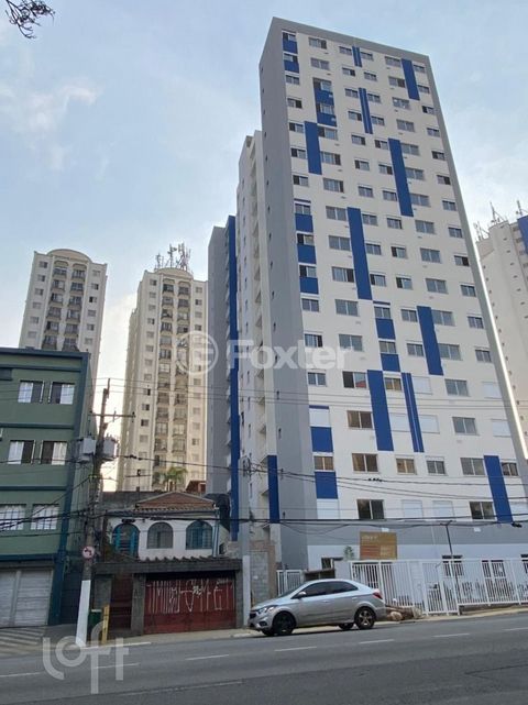 Image 8 - 882898