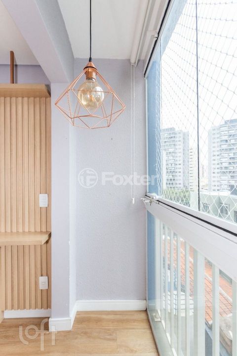 Image 7 - 882898