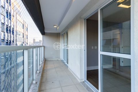Image 2 - 882913