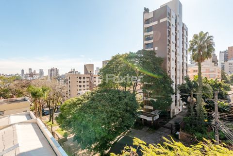 Image 15 - 882917