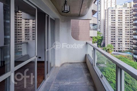 Image 5 - 882925