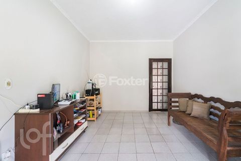 Image 8 - 882951
