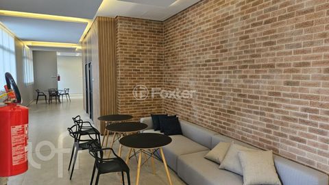 Image 16 - 882973