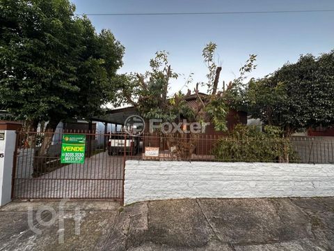 Image 9 - 882992