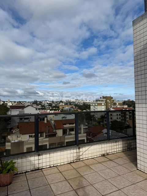 Image 15 - 882998