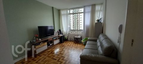 Image 8 - 883006