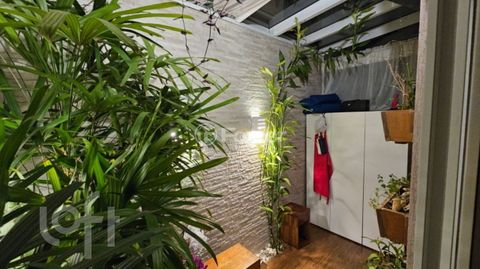Image 9 - 883029