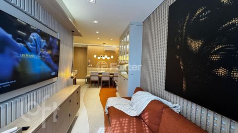 Image 9 - 883031