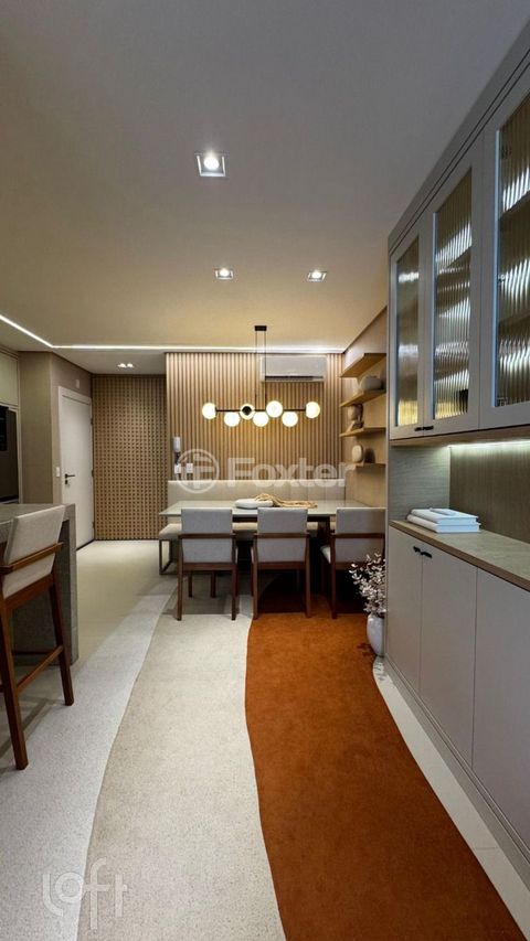 Image 6 - 883031