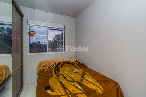 Image 7 - 883045