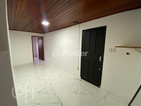 Image 7 - 883048