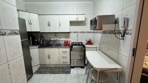Image 6 - 883066