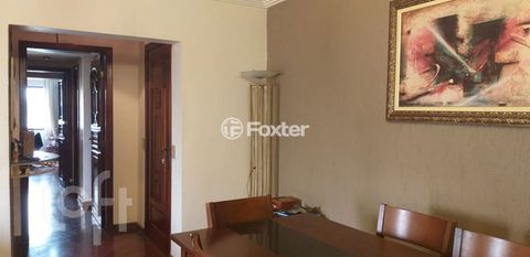 Image 8 - 883095
