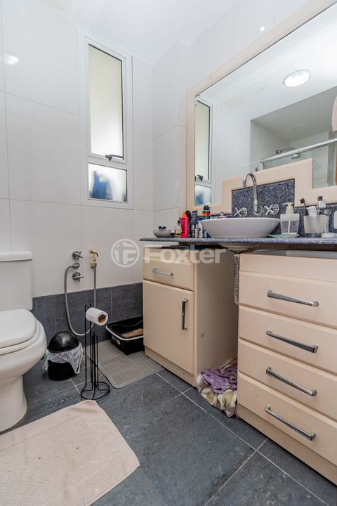 Image 7 - 883099