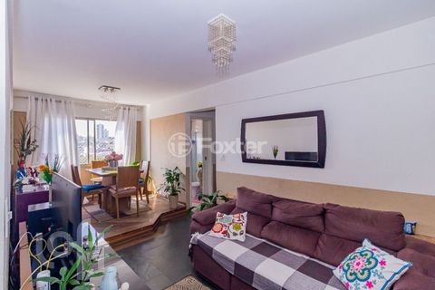 Image 1 - 883170
