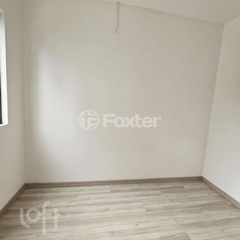 Image 3 - 883174