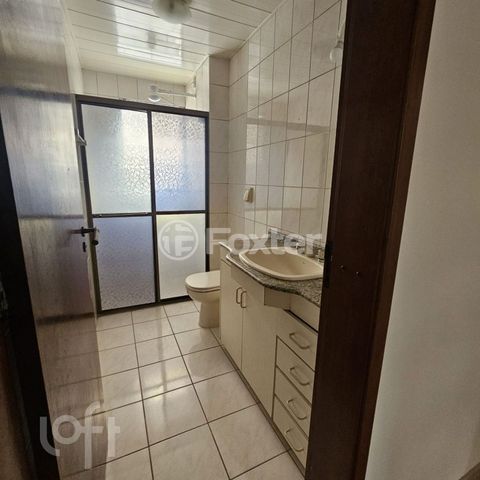 Image 6 - 883174
