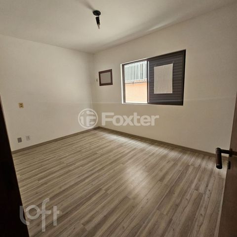Image 7 - 883174