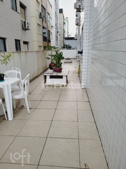 Image 16 - 883197