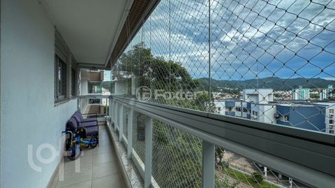 Image 11 - 883249