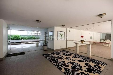Image 13 - 883263