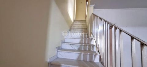 Image 11 - 883266