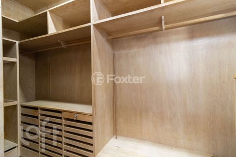 Image 7 - 883271