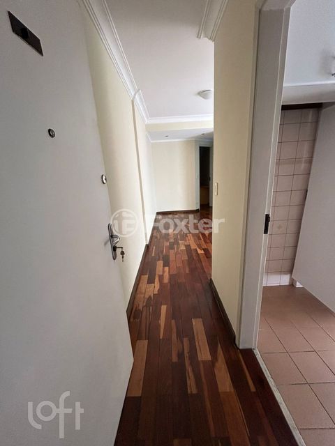 Image 2 - 883282