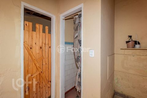 Image 11 - 883283
