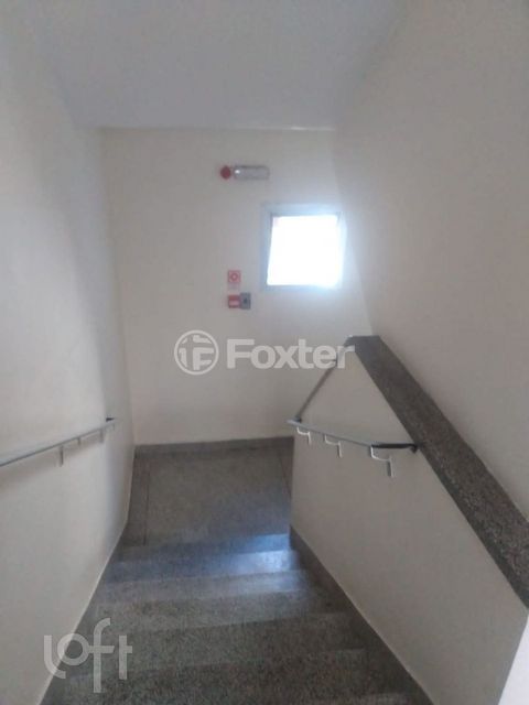 Image 7 - 883285