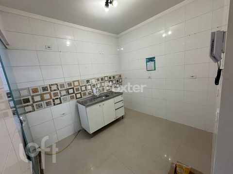 Image 3 - 883301