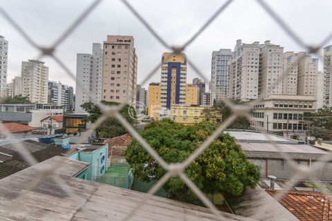 Image 2 - 883315