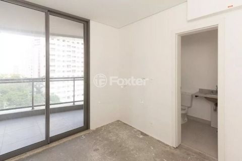 Image 3 - 883337