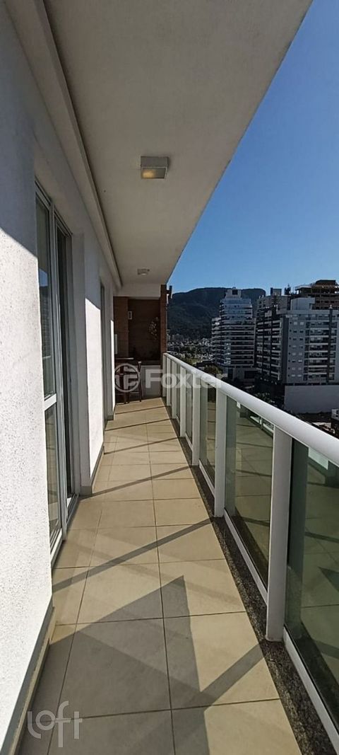 Image 3 - 883339