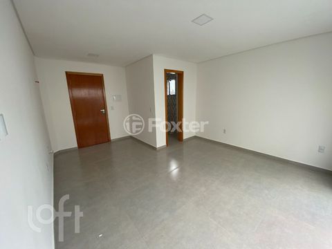 Image 9 - 883377