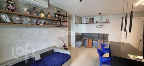 Image 6 - 883380