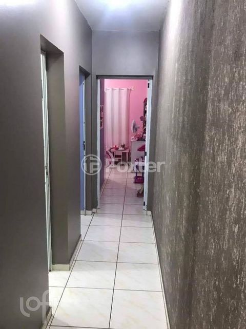 Image 8 - 883390