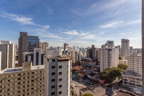 Image 6 - 883392