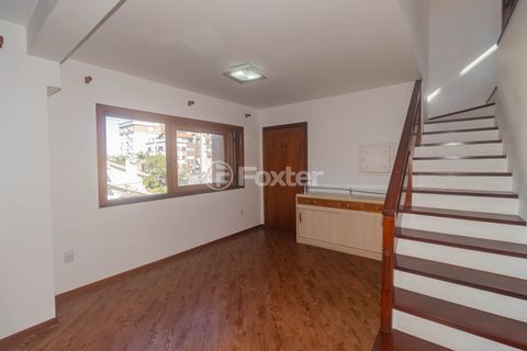 Image 8 - 883402