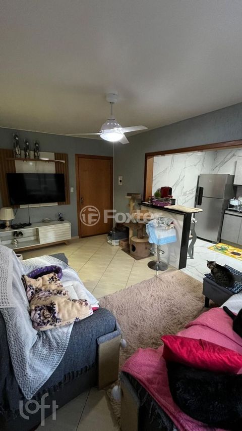 Image 4 - 883407