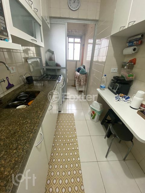 Image 5 - 883408