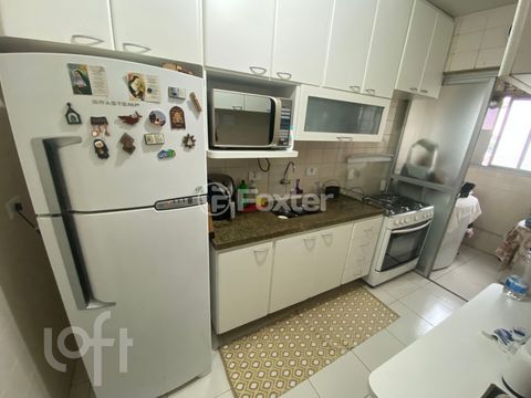 Image 7 - 883408