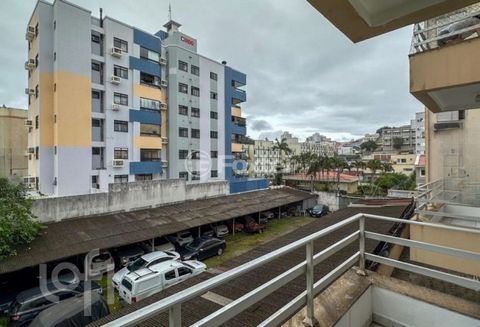 Image 10 - 883427