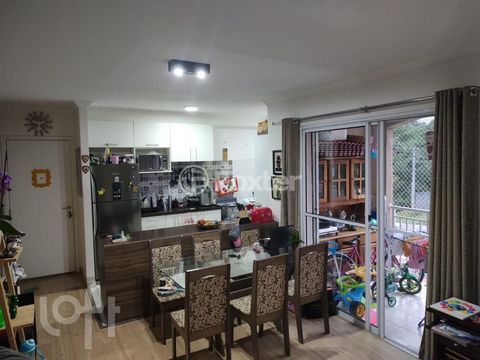Image 4 - 883452