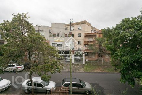 Image 3 - 883480