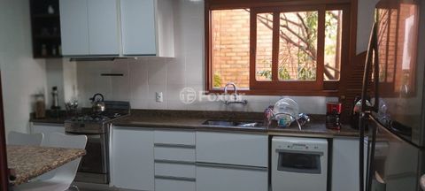 Image 5 - 883482