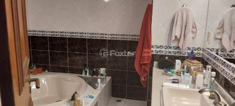 Image 8 - 883482