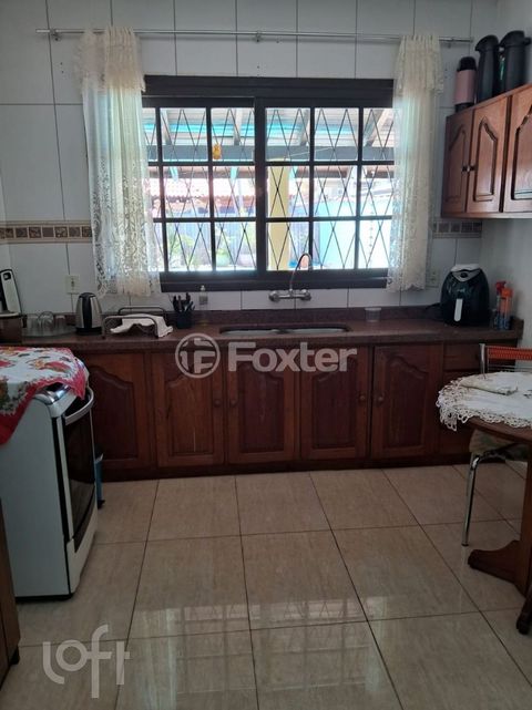 Image 10 - 883510
