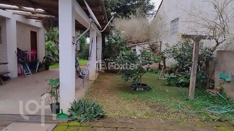 Image 8 - 883511